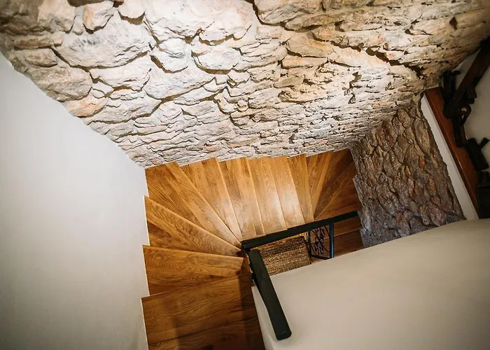Charming Old Stone House Appartement Sali