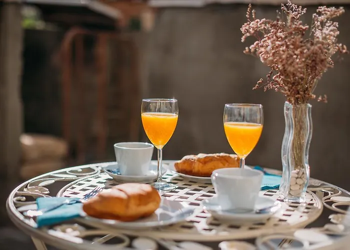 아파트 Charming Old Stone House 살리