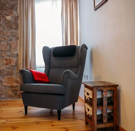 Charming Old Stone House 살리