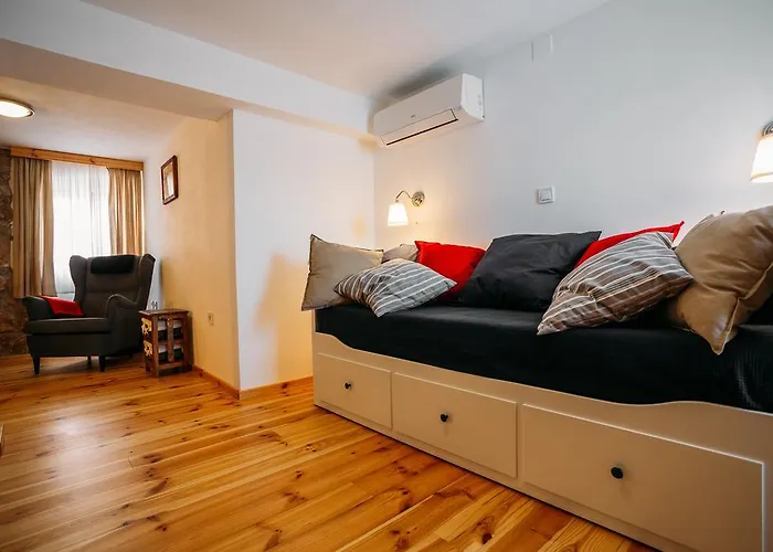 Charming Old Stone House 아파트