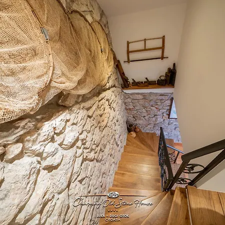 Charming Old Stone House Sali