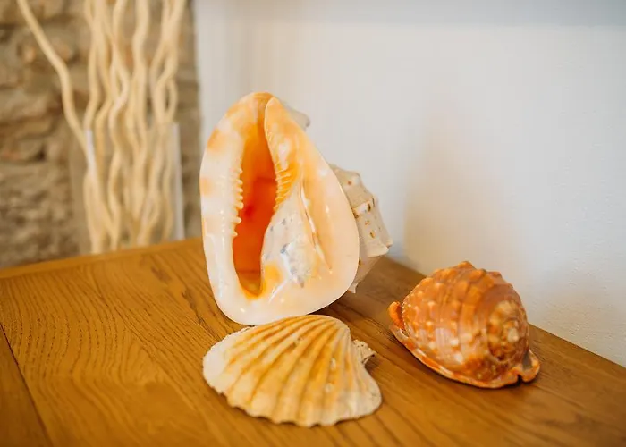 Charming Old Stone House * Sali